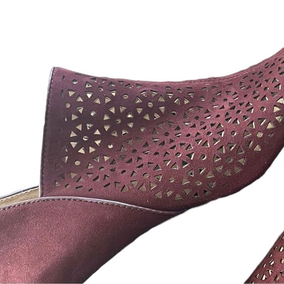 Violet and Red laser cut wedge Style: Sasha new with tags, size 8M - Picture 5 of 15